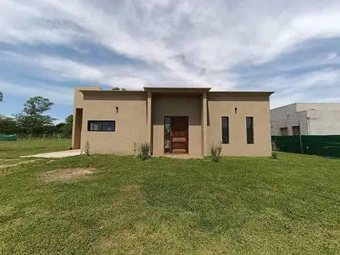 Casa en Venta en Lujan, USD 129.900