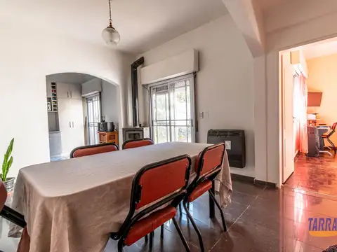 Casa 5 ambientes con 3 baños
