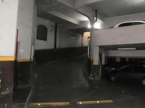 AV. RIVADAVIA al 3700 1°