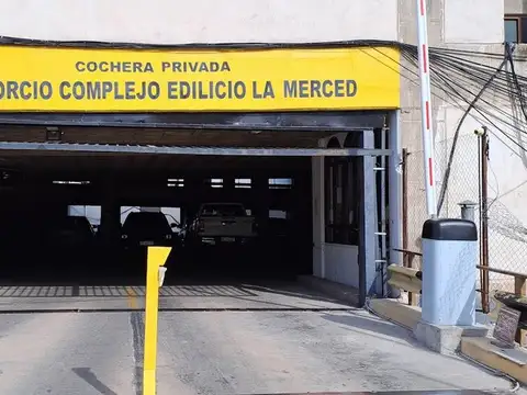 Av. Emilio Olmos 100