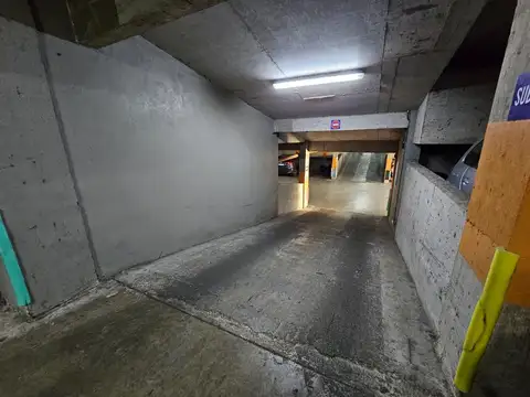 Mario Bravo 800 Cochera fija y cubierta en Venta Almagro