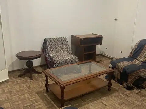 Departamento en Alquiler en Plaza San Martín, $ 800.000