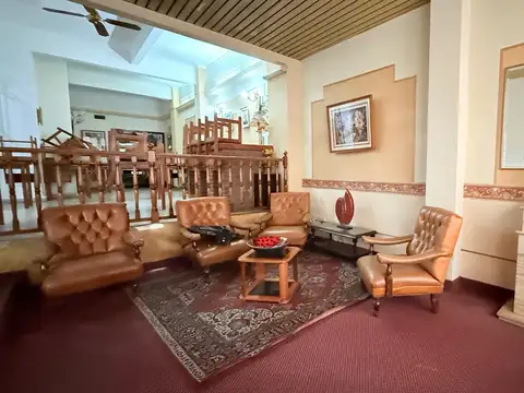 Hotel en Venta 50 años