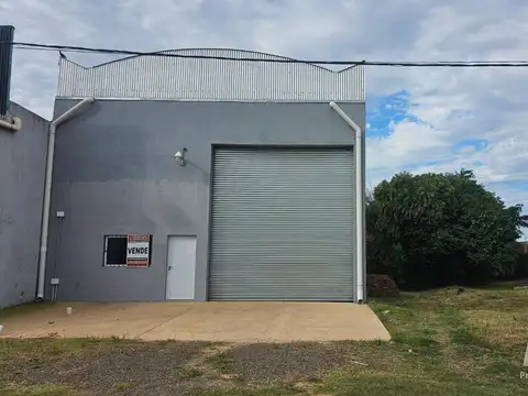 Entre Ríos (e/ Paso y Pueyrredón)