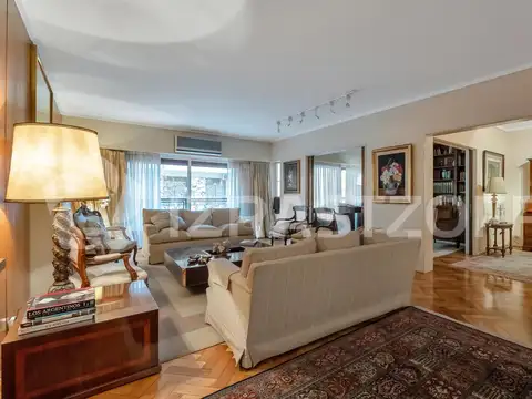 Departamento en Recoleta Parera y Alvear, 6 ambientes, dos cocheras.