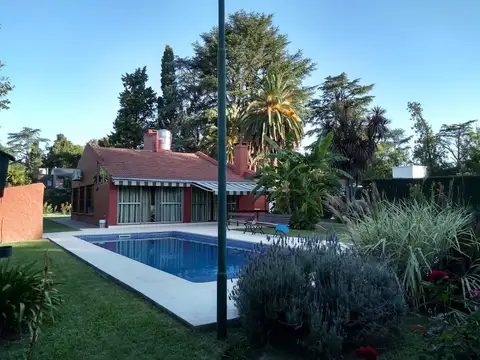 Casa en Venta en Barrio Parque Pero, USD 280.000