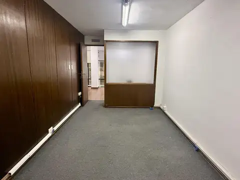 Oficina en Venta al Este