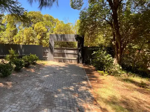 Quinta en Venta en La Reja, USD 500.000