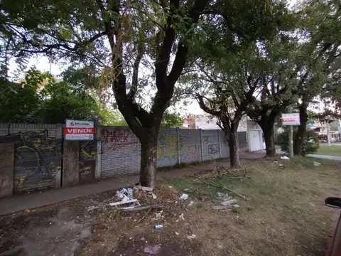 Terreno en Venta 34  mts Fondo