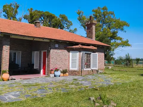 Casa en venta - 4 Dormitorios 3 Baños - Saladillo