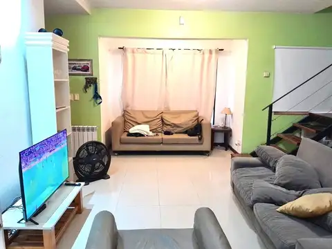 CASA 4 AMBIENTES DE VICENZO PILAR JARDIN ESTUDIO