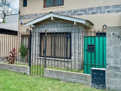 CASA 4 AMBIENTES DE VICENZO PILAR JARDIN ESTUDIO