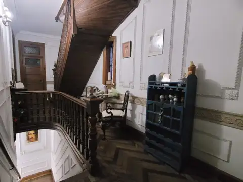 Casa 7 ambientes con 1 baño