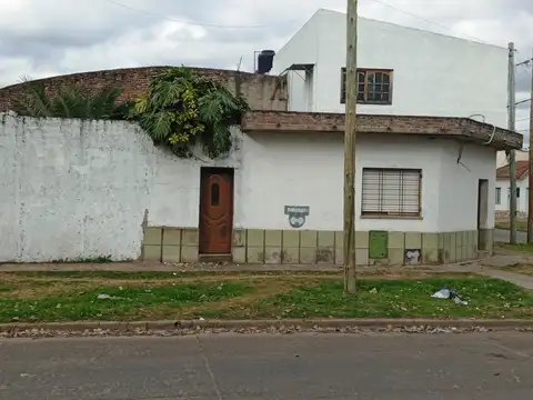 Galpon en Venta 15  mts Frente