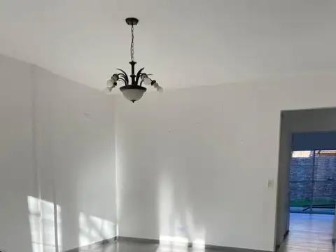 Juan Francisco Seguí e/ Coronel Juan de San Martin y Concejal Alberto Moreira