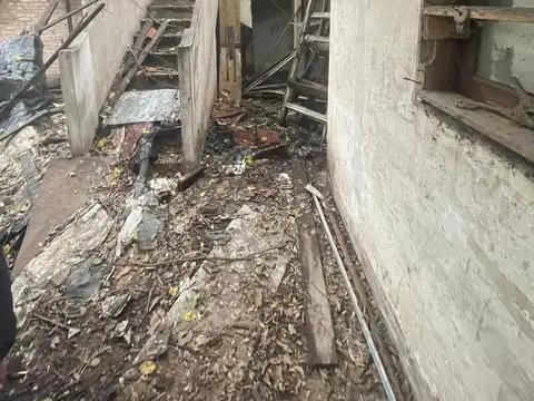 Oportunidad: Casa a refaccionar y gran jardín