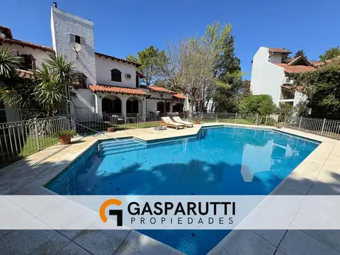 Casa en Venta en Aranjuez Country Club - Apto Credito!