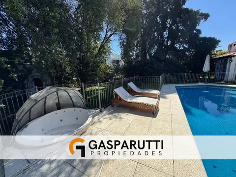 Casa en Venta con 5 cocheras