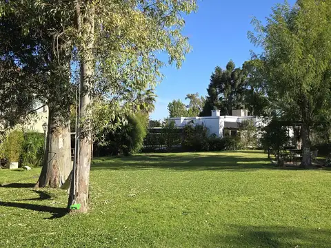Venta Permuta de Terreno lote en Barrio Los Potrillos Fátima