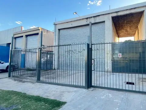 Colectora Sur Acceso Oeste 7800