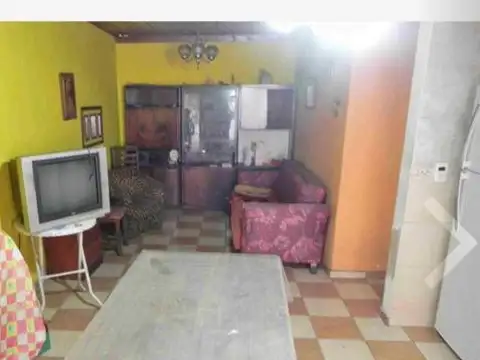  NUEVO VALOR  LOCALES COMERCIALES + 3 DEPARTAMENTOS