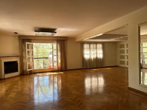 Departamento en Venta con 2 cocheras