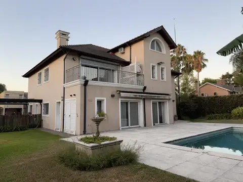 Casa en Venta en Mapuche Country Club, USD 450.000