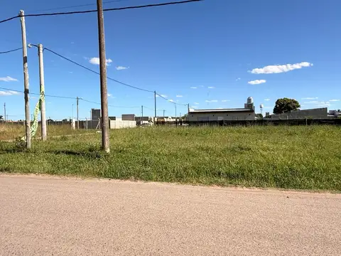 ¡Es el lugar perfecto para construir la casa que siempre has soñado! Barrio Los Prados, Calle Emilio Catro y Rojas