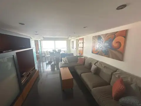 Avenida Coronel Diaz  al 2100