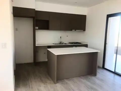 CASA TIPO DUPLEX 4 AMB en Venta en SPRING PARK, PILAR