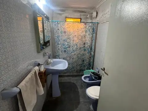 Venta de casa y local comercial en Nelson