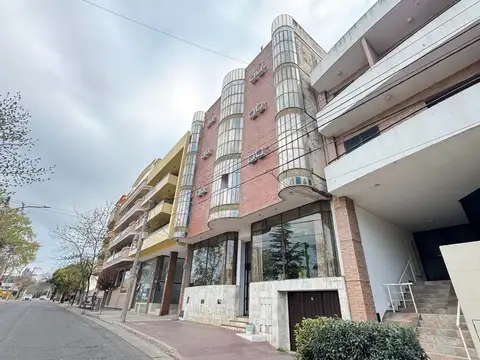 VENTA HOTEL CARLOS PAZ ZONA CENTRO FUNCIONANDO