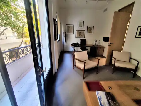 Oficina 4 ambientes con 2 baños