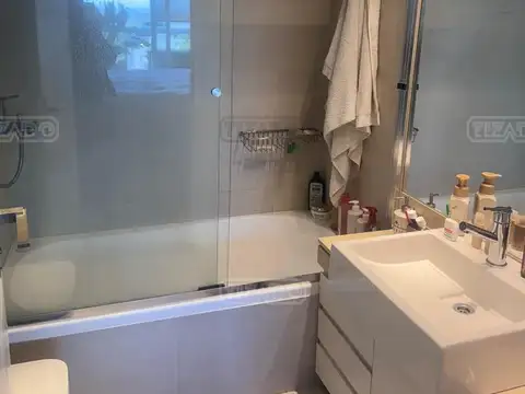 Departamento en Alquiler con 1 cocheras