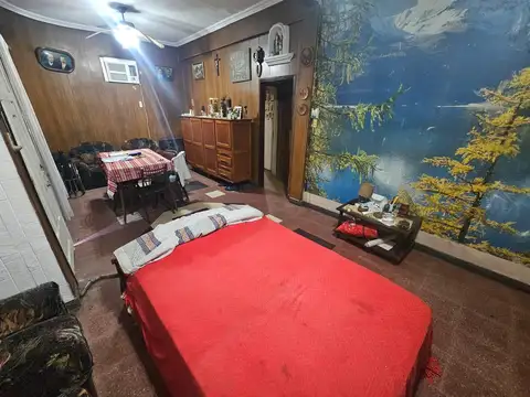 Casa 3 amb. con amplio Frente