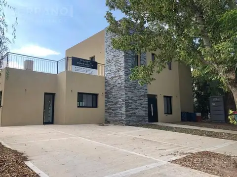 Casa  en Venta en barrio Eucaliptos Haras Santa Maria, Escobar