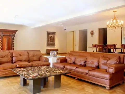 Departamento en Venta de 5 ambientes