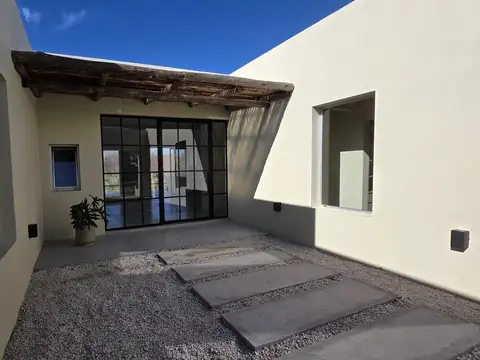 Casa en Alquiler en El Naudir, USD 1.400