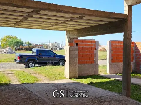 Casa en Venta con 3 cocheras