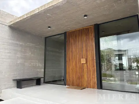 Casa en Venta en Puertos - Riberas, USD 585.000