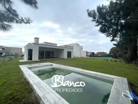 Casa  en Venta en El Naudir, Escobar, G.B.A. Zona Norte