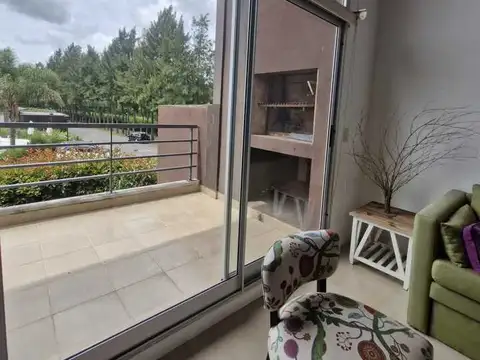 Departamento en Alquiler con 1 cocheras