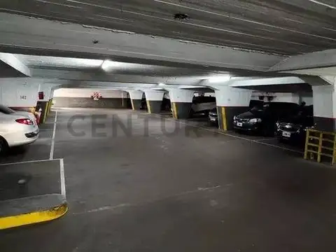 Excelente oportunidad cochera en venta en barrio San Nicolás, Capital Federal.