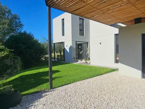 Casa en Venta en Ayres Plaza, USD 570.000