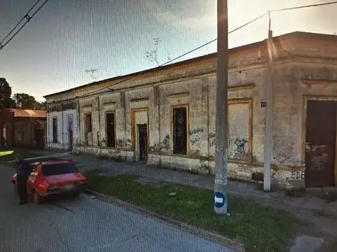 ESQUINA EN FOCO COMERCIAL, SOBRE AV. PRINCIPAL de RAMALLO pueblo