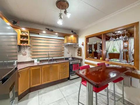 VENTA- Casa en PA de 2 dormitorios con terraza y quincho, barro Belgrano, Rosario- APTA CREDITO