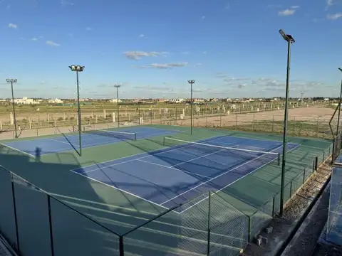 Terreno en Venta en Funes, USD 79.000