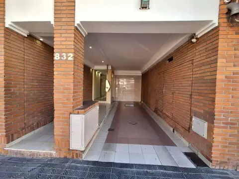 VENTA COCHERA DESCUBIERTA RAMOS MEJIA