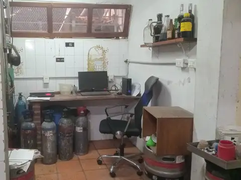 Galpon en Venta en Caseros, USD 110.000