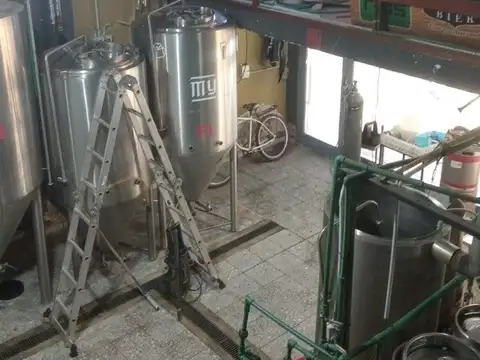 Galpon en Venta 10  mts Frente